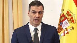 El Gobierno de España lanzóuna advertencia a la fiscalía de ese país por el escándalo que salpica alBarcelona por el pago de sobornos a los árbitros. Imagen de Pedro Sánchez, presidentedel gobierno español.