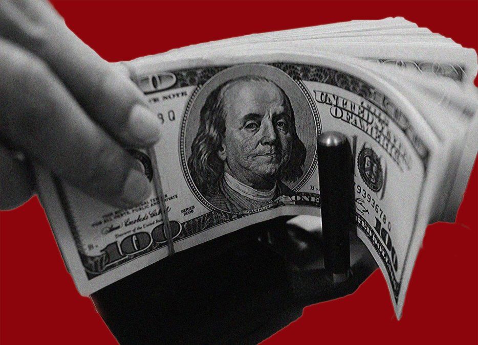 Dólar en llamas y mercados del mundo cruzados.