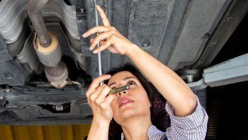 Mujeres musulmanas al volante y al mando desde tiempos remotos, y aún más, tras masivas protestas desde el asesinato de Mahsa Amini. Mujeres musulmanas al volante y al mando desde tiempos remotos, y aún más, tras masivas protestas desde el asesinato de Mahsa Amini.