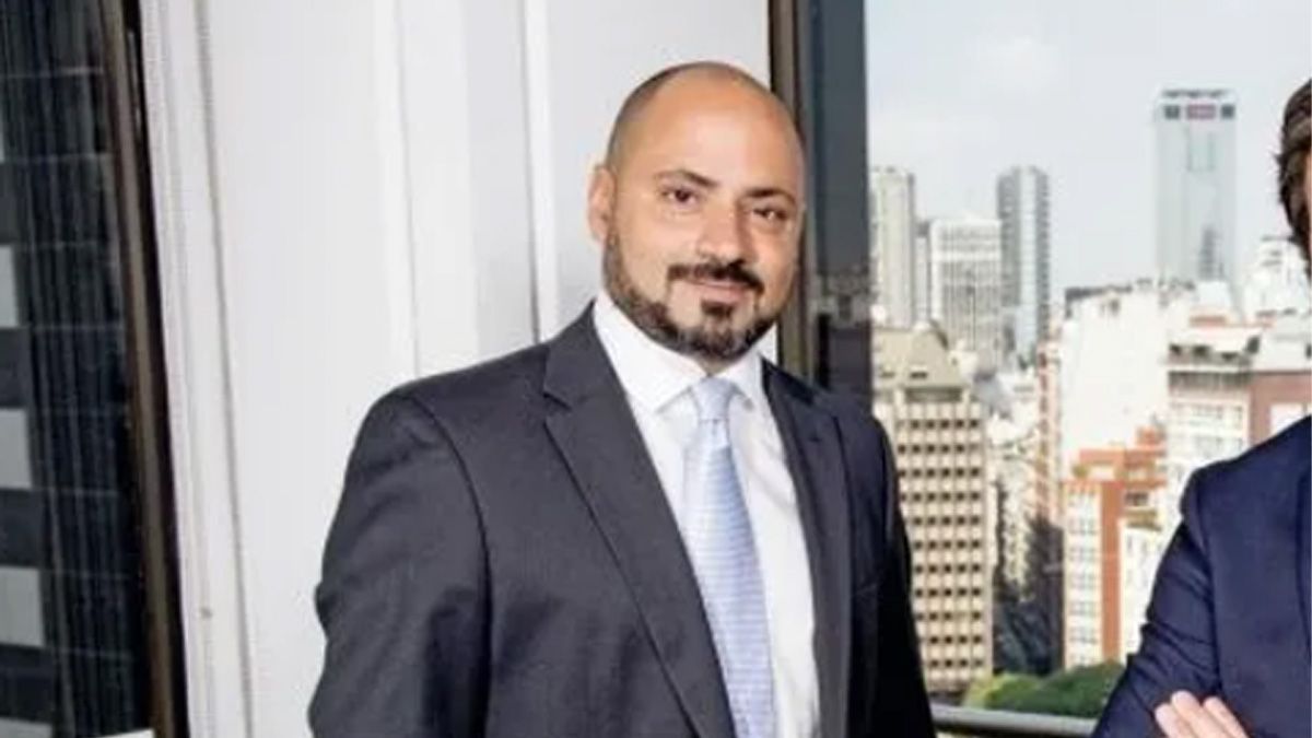 Sergio Arbeleche. Sergio Arbeleche.