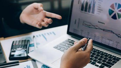 Moody's pone la lupa en 158 fondos de inversión (3 bajan de nota)