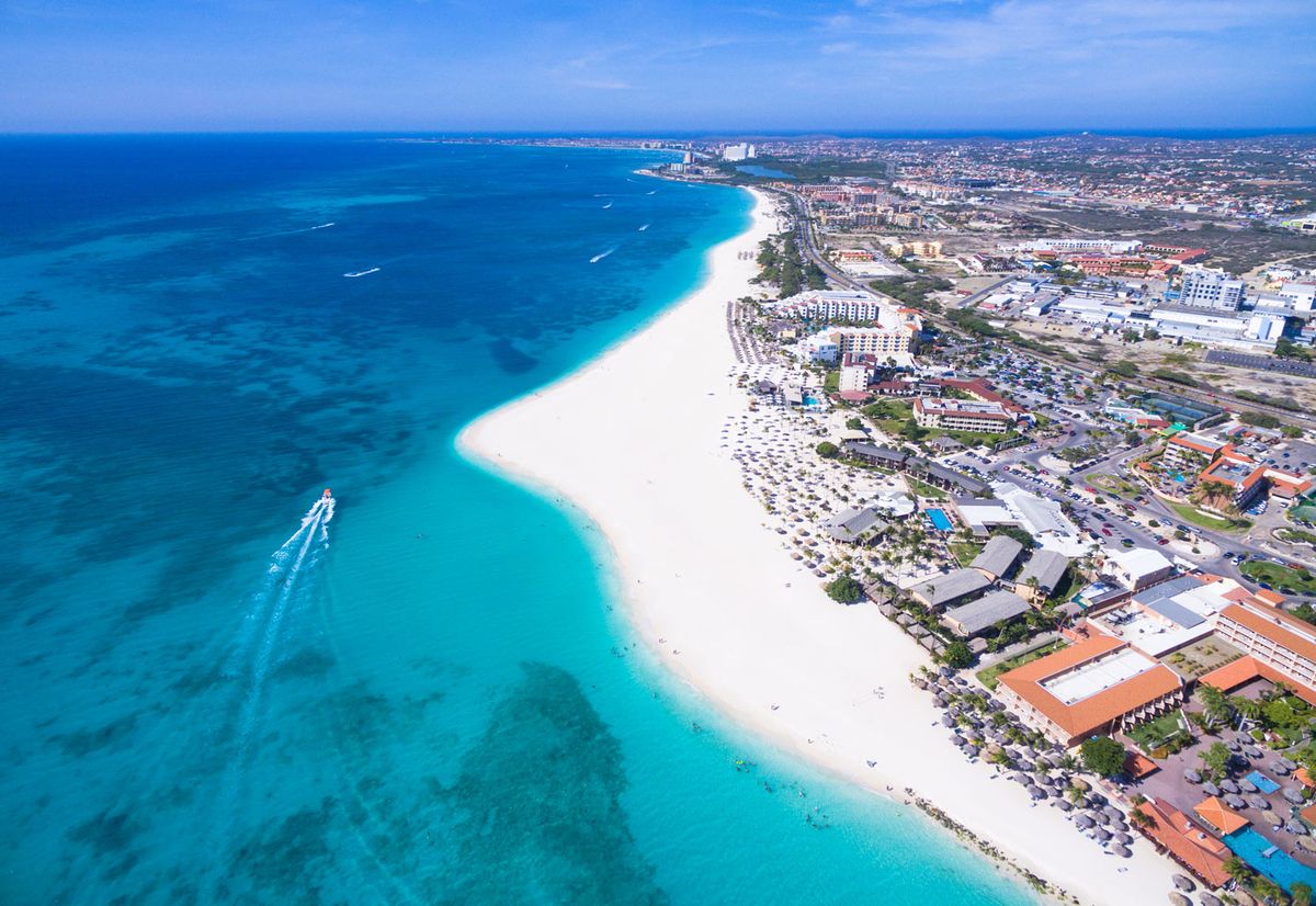 Aruba, la isla feliz, dice la promoción.