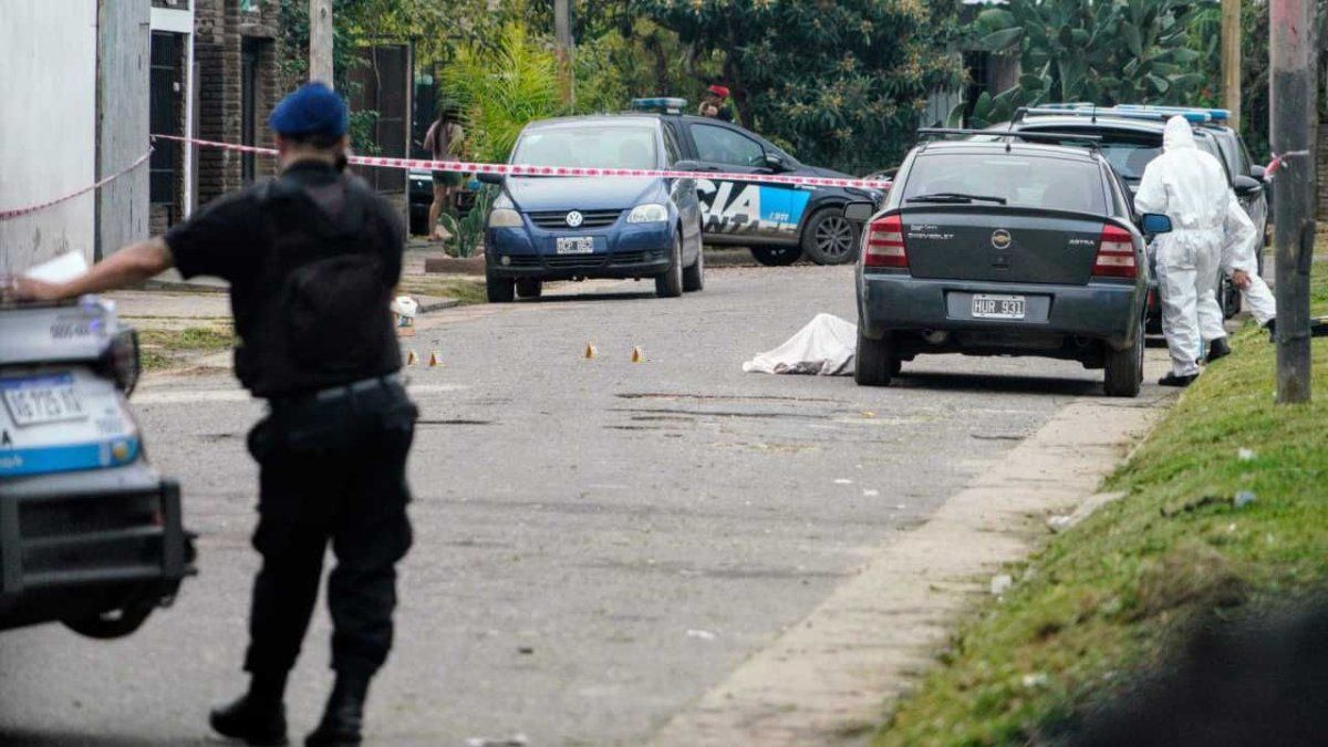 Más asesinatos a sangre fría.