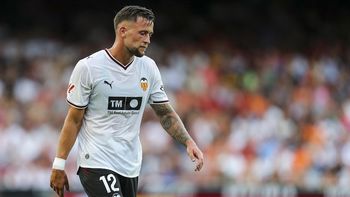 Justin de Haas sufre una lesión en el tobillo y se pierde partidos clave del Valencia CF