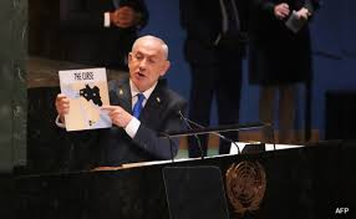 Netanyahu muestra un mapa para justificar la escalada. Netanyahu muestra un mapa para justificar la escalada.
