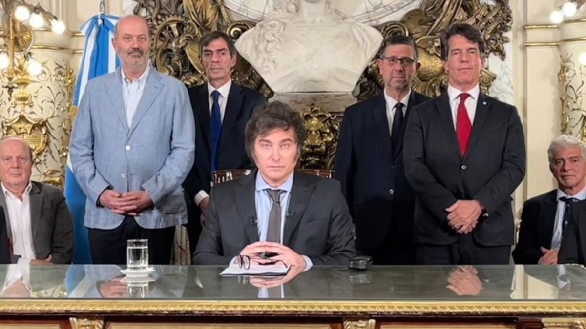 La Justicia dictó la primera cautelar en contra de las prepagas desde que entró en vigencia el DNU. La Justicia dictó la primera cautelar en contra de las prepagas desde que entró en vigencia el DNU.
