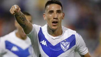 RicardoCenturión estuvo desaparecido durante diez días de la concentración de VélezSarsfield pero, aseguran, que reapareció y que estaba en su casa. RicardoCenturión estuvo desaparecido durante diez días de la concentración de VélezSarsfield pero, aseguran, que reapareció y que estaba en su casa.