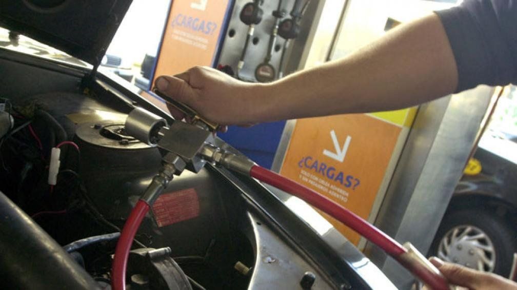 Las naftas aumentaran cerca de 20% en marzo y las conversiones a GNC se dispararon. Las naftas aumentaran cerca de 20% en marzo y las conversiones a GNC se dispararon.