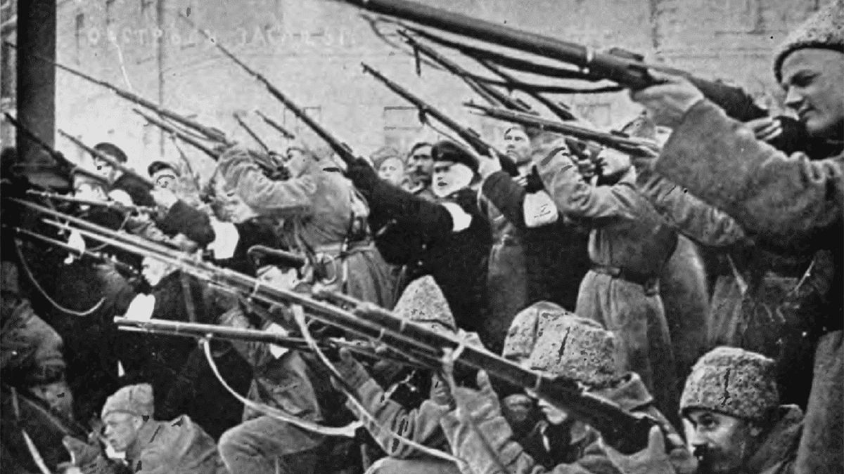 LaGuerra Civil rusa desencadenó la caída del zar Nicolás II y el nacimiento de laURSS tras el triunfo de la Revolución bolchevique de noviembre de 1917.