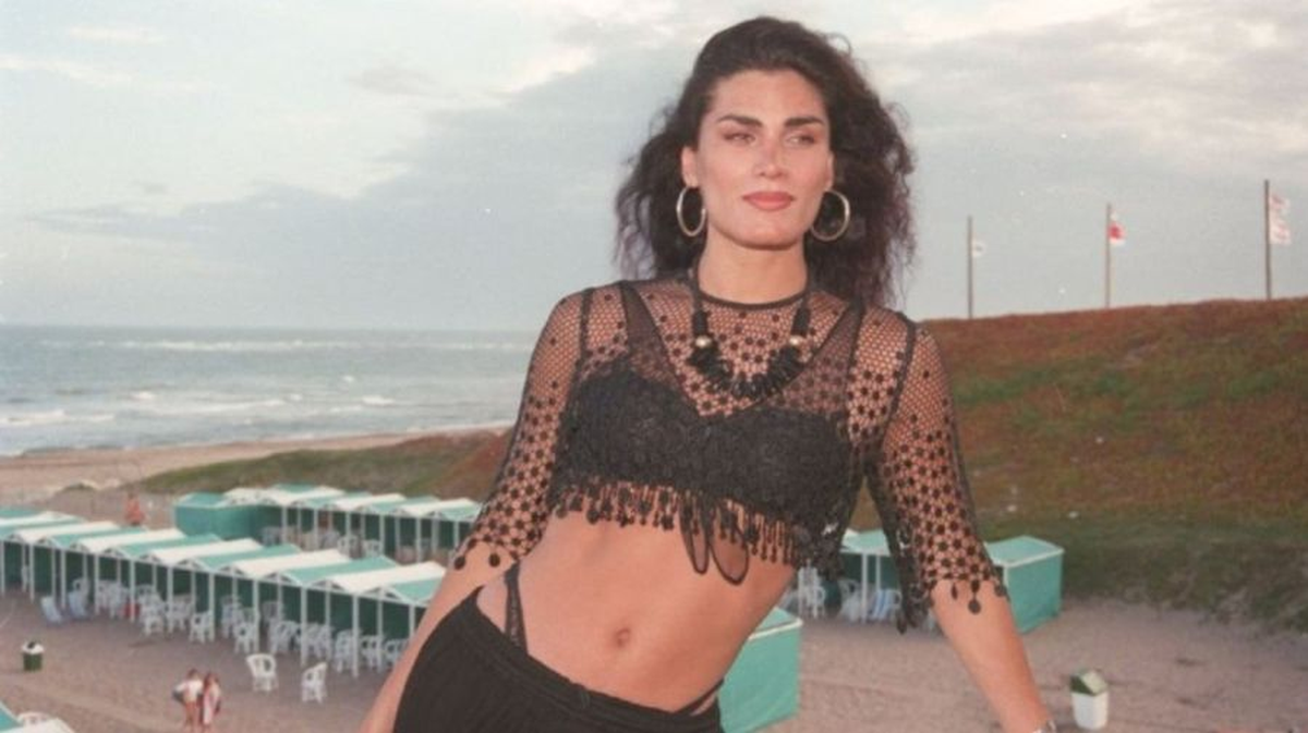 Cris Miró tomó clases de actuación y danza a la vez que estudiaba odontología. Trabajó como actriz en "Dios los cría" y "La plaga". Cris Miró tomó clases de actuación y danza a la vez que estudiaba odontología. Trabajó como actriz en "Dios los cría" y "La plaga".