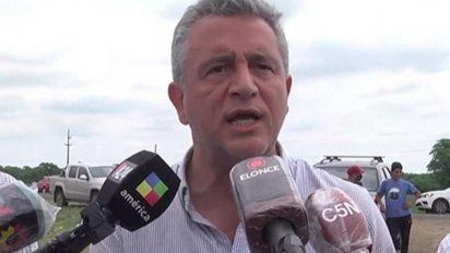 Etchevehere: “El Gobierno le da plata a la gente para quedarse en la casa rascándose”
