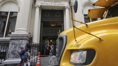 Por qué baja el dólar: Soja 600%, US$5.000 M y, ¿menos cepo?