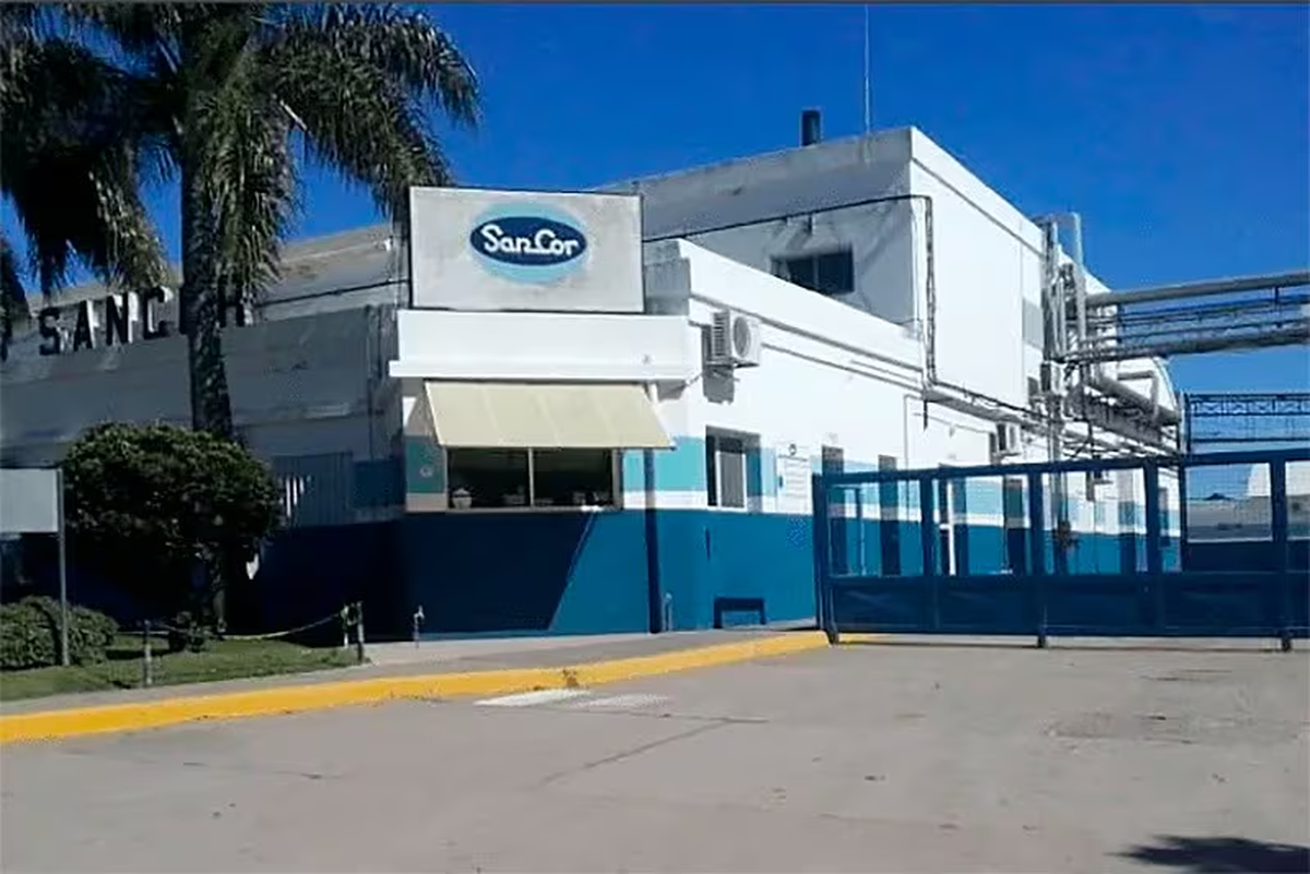 Bajo un proceso de quiebra. Bajo un proceso de quiebra.