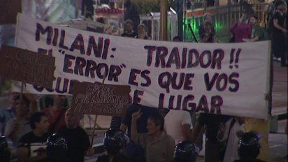 Veteranos de Malvinas abuchearon a Sergio Berni en un acto oficial