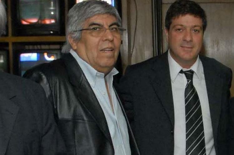 Tiempos pasados: Hugo Moyano visitado por Juan Gabriel Mariotto, quien le solicitó apoyo para su proyecto bonaerense.