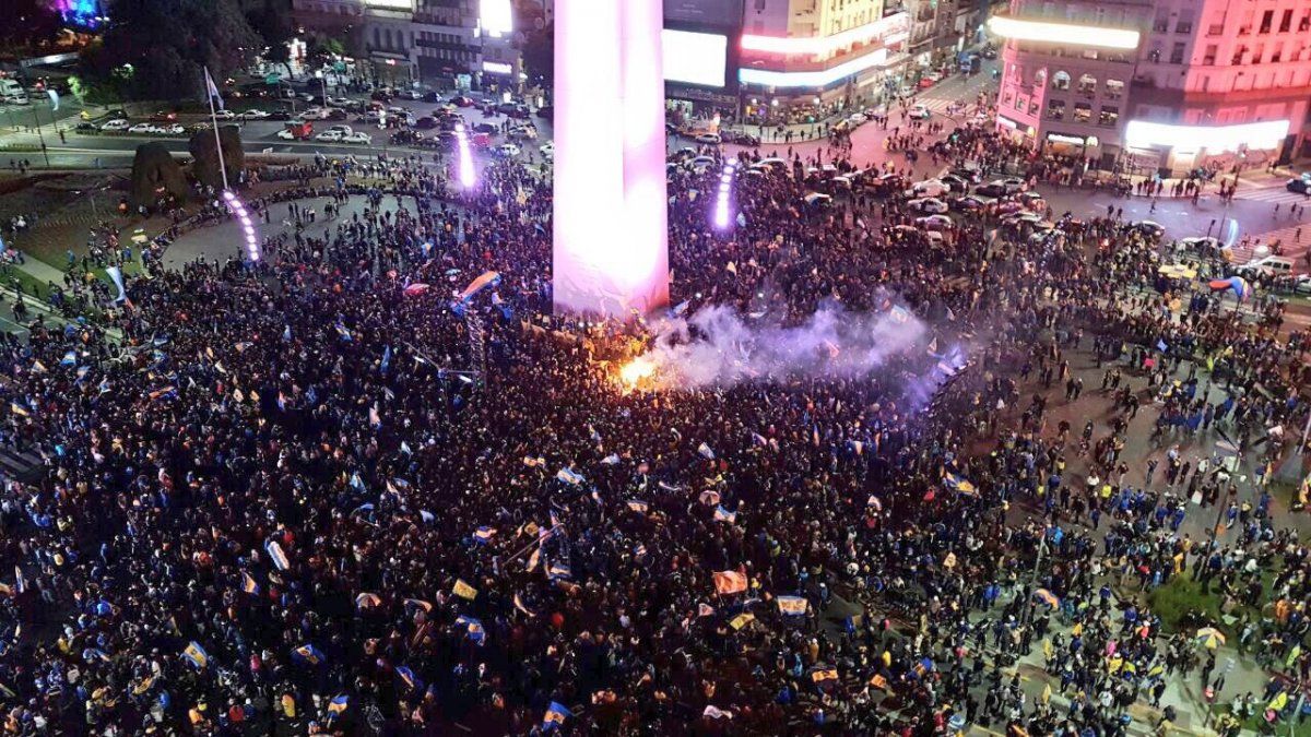 El Obelisco porteño, habitual lugar para grandes movilizaciones en la Argentina.