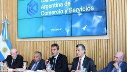 Sergio Massa prometió meter presos a los 4 o 5 vivos que especulan.