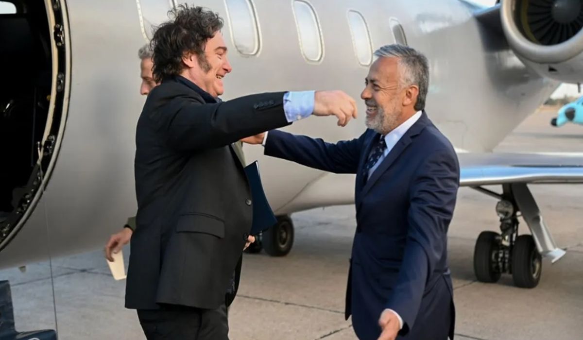 Alfredo Cornejo con Javier Milei, en una imagen de archivo.