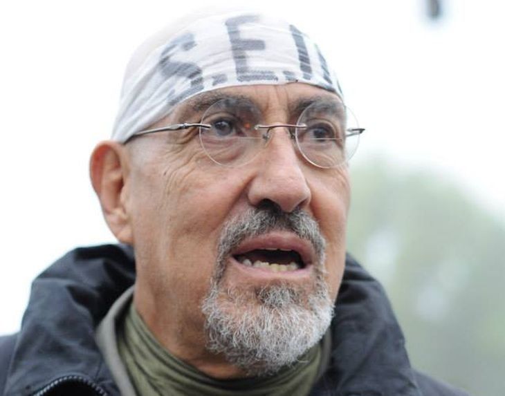 Carlos Perro Santillán.