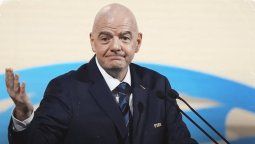 Gianni Infantino parece no saber que hacer con el delicado conflicto Palestina-Israel.