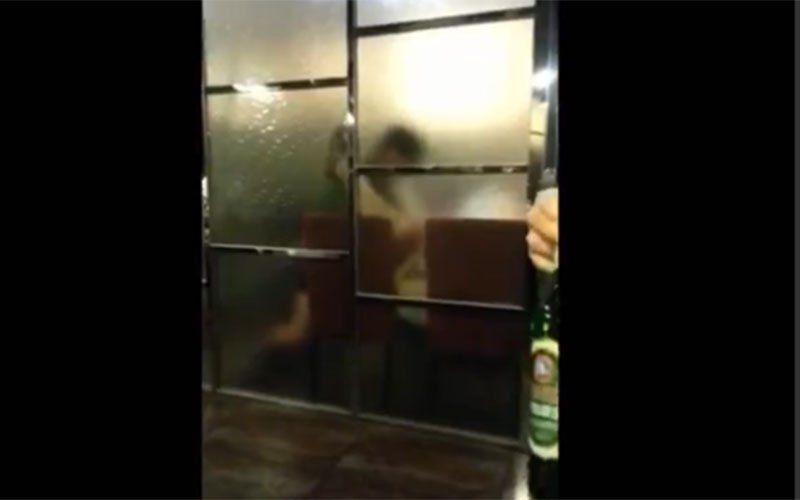 chinos oficina sexo.jpg