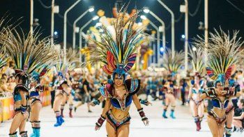 Feriados de Carnaval 2026: Cuatro días de fiesta que paralizan al país