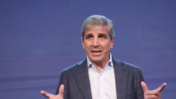 Luis Caputo anuncia nuevas líneas de créditos hipotecarios