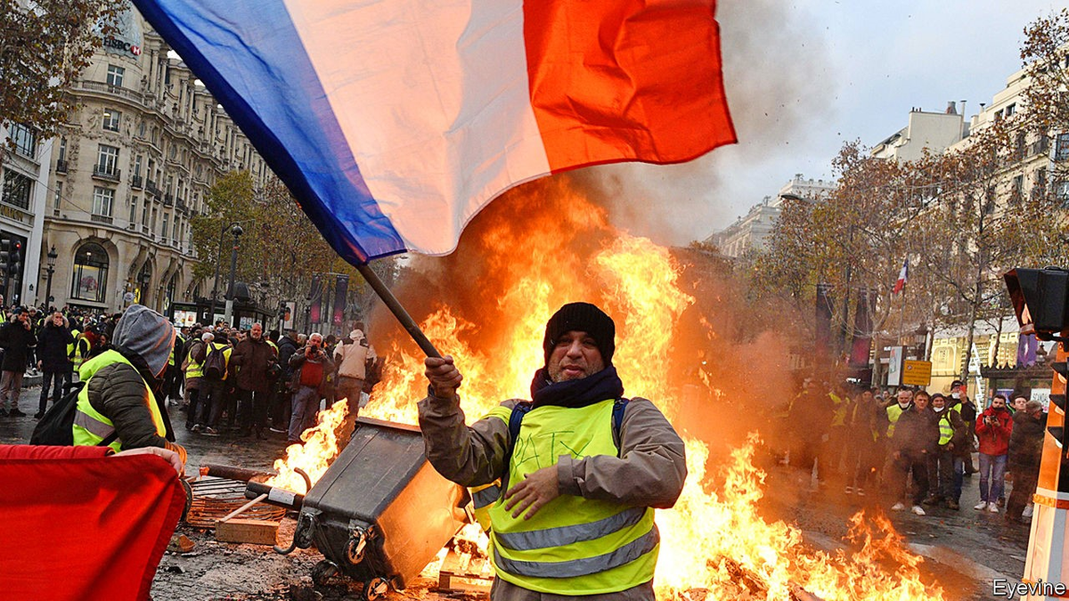 Crisis total en Francia: Paralizaci&oacute;n del pa&iacute;s
