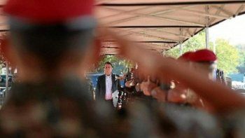 en la tarde del lunes (29/03) bolsonaro echo al ministro de defensa en la tarde del lunes (29/03) bolsonaro echo al ministro de defensa