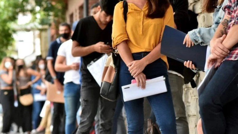 Empleo: Con Milei solo se superaron Neuquén y Río Negro, las otras 22 provincias no se recuperan
