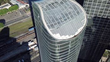 Banco Macro tiene su torre en Catalinas Norte, entre Retiro y Puerto Madero. Banco Macro tiene su torre en Catalinas Norte, entre Retiro y Puerto Madero.