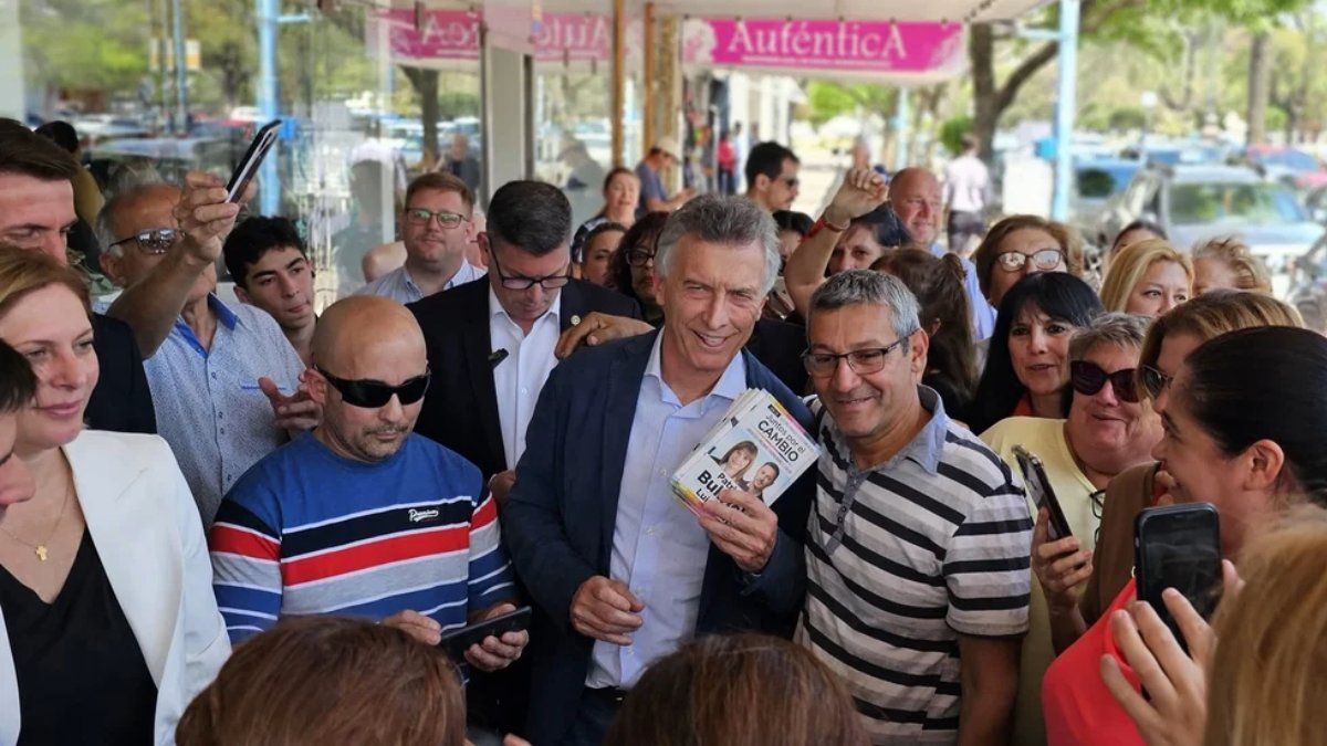 Mauricio Macri militando en Santa Fe para Patricia Bullrich.&nbsp;