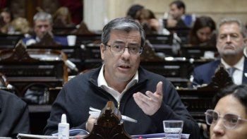 Germán Martínez apuntó contra la negociación de LLA y recordó la