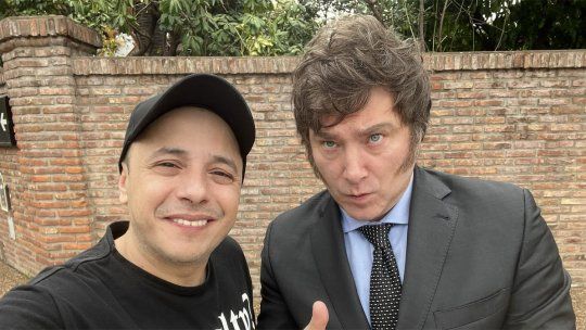 El Dipy y Javier Milei. Fue el candidato libertario en La Matanza.&nbsp;