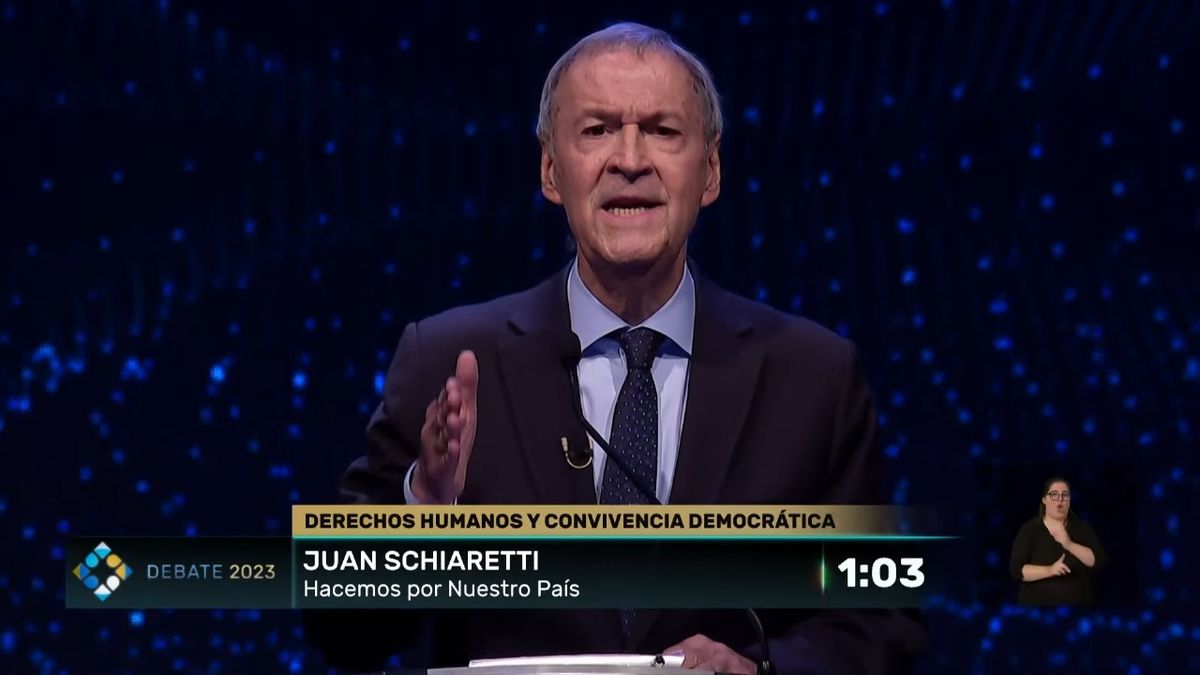 Juan Schiaretti en el debate. Juan Schiaretti en el debate.