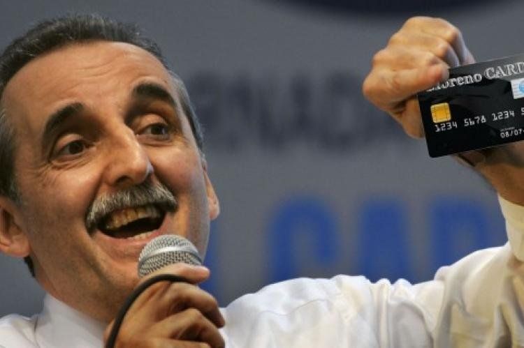 La tarjeta de Moreno no ve la luz...