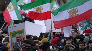 Intentando sobrevivir a más de 538 muertos, Irán lanza una reforma económica