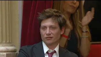 Santiago Caputo sin el pan y sin la torta: seguiría siendo solamente asesor presidencial