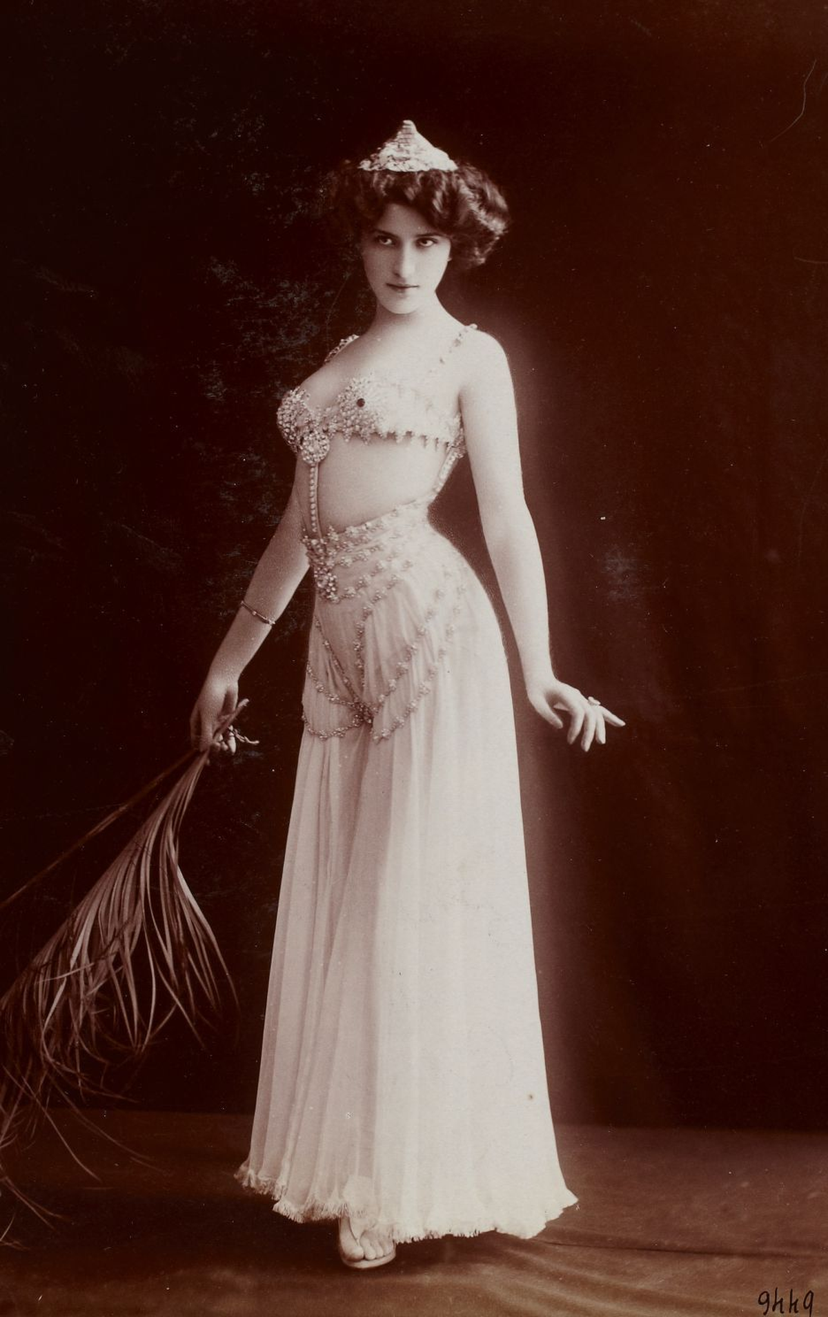 La doble 'agente' Mata Hari (Margaretha Zelle), ejecutada por espionaje contra Francia. La doble 'agente' Mata Hari (Margaretha Zelle), ejecutada por espionaje contra Francia.