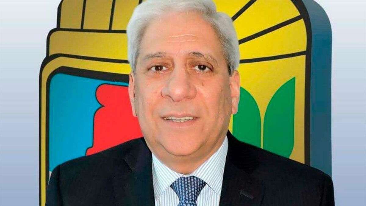 Indignación, escrache y repudio contra el senador K Emilio Neder.