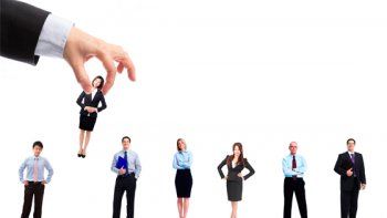 Atención LinkedIn: La IA maquilla demasiado los CV