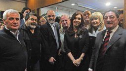 altText(Obras sociales y Asignaciones, anuncios para darle aire a la CGT Balcarce)}