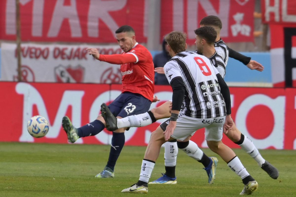 Gimnasia de Mendoza casi da el batacazo