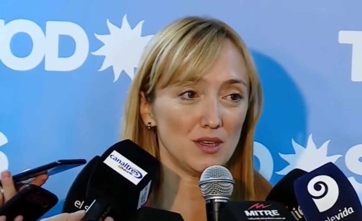 Walter Bento aparece ahora en el camino de la senadora nacional Anabel Fernández Sagasti.