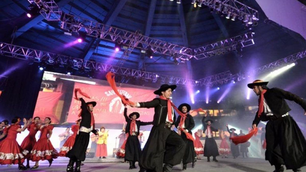 El Festival Nacional de Folklore de Cosquín llega al cierre en Córdoba. El Festival Nacional de Folklore de Cosquín llega al cierre en Córdoba. 