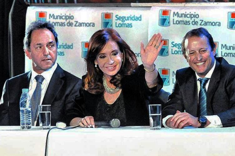 Cristina junto a Insaurralde y Scioli.
