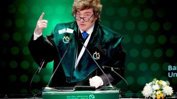 Encuesta: Alarmante rechazo a Milei, que queda con Delcy Rodríguez entre los peores valorados de la región