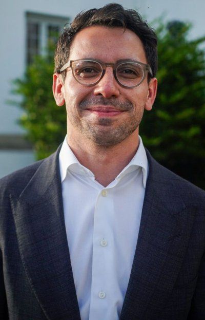 James Fishback quiere heredar a Ron DeSantis prometiendo 
