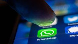 Una vez más, la privacidad de los usuarios de WhatsApp está bajo ataque.
