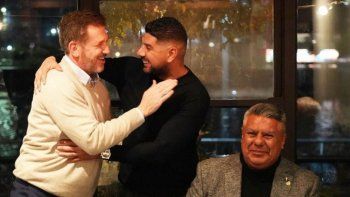 ClaudioTapia y Alejandro Domínguez tuvieron una cena de camaradería que quedó manchadapor la interna de San Lorenzo entre Néstor Ortigoza y Marcelo Moretti. (Foto:Gentileza: Doble Amarilla) ClaudioTapia y Alejandro Domínguez tuvieron una cena de camaradería que quedó manchadapor la interna de San Lorenzo entre Néstor Ortigoza y Marcelo Moretti. (Foto:Gentileza: Doble Amarilla)